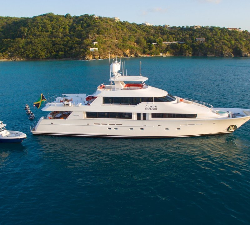 Luxury charter yacht CHASING DAYLIGHT is heading to Mexico — Yacht ...